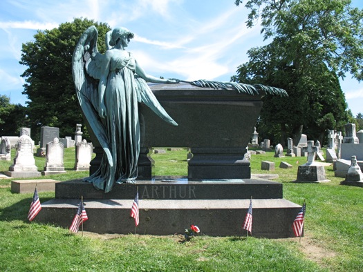 Esculturas en Cementerios - Página 2 Albany_rural_cemetery_arthur_grave
