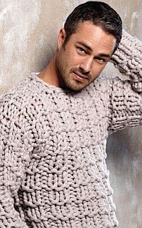 Taylor Kinney Simon5