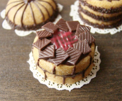 Minijature od gline - hrana toliko realistična da biste je s užitkom pojeli Stephanie-Kilgast-cakes