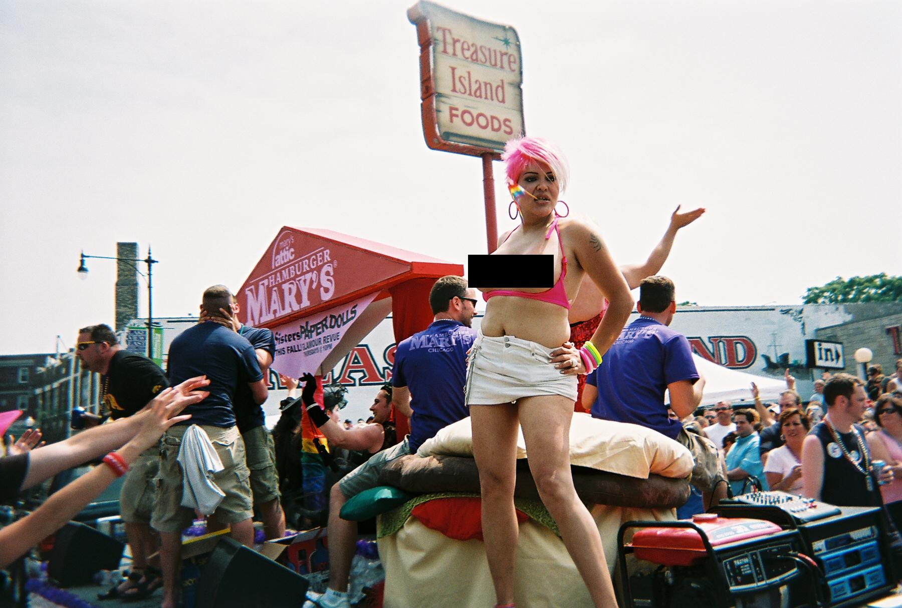 So, the shaman that Earz wanted to get banned - Page 7 Topless_transsexual_chicago_shame_parade_07