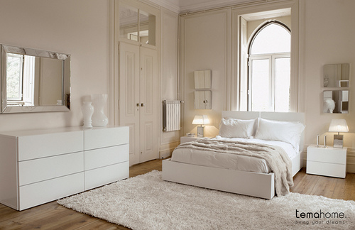 Sveciu kambarys White-bedroom