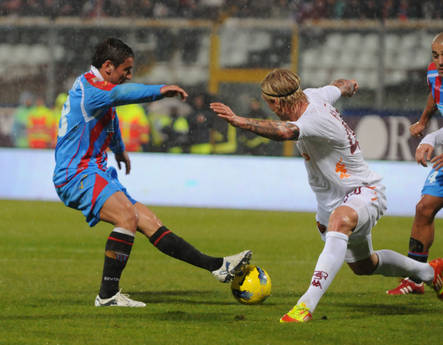 Catania-Roma sospesa sull'1-1 Bdf3cd37835a7d85750877640acfa2fb