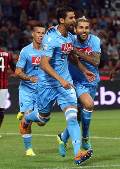 Napoli batte Milan 2-1, e' primo con Roma 49bd93e4b8fb29b1b4f8fa40aa7fe805