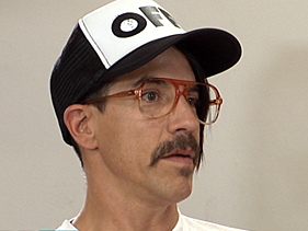 Oque voces acham do novo visual do Anthony Kiedis? Anthony_kiedis-MTV-interview