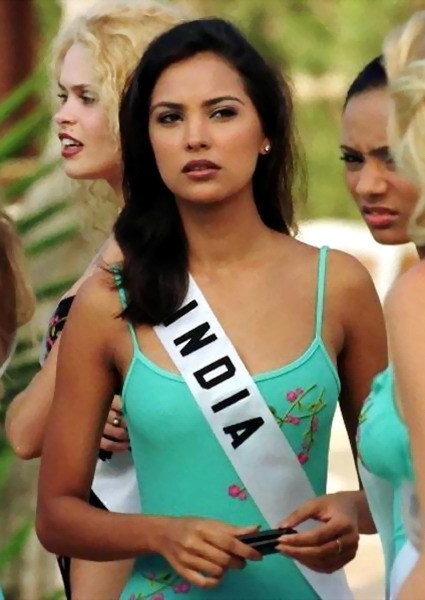 2000 -  OFFICIAL THREAD OF MISS UNIVERSE 2000- Lara Dutta (India) - Page 2 2000muind32