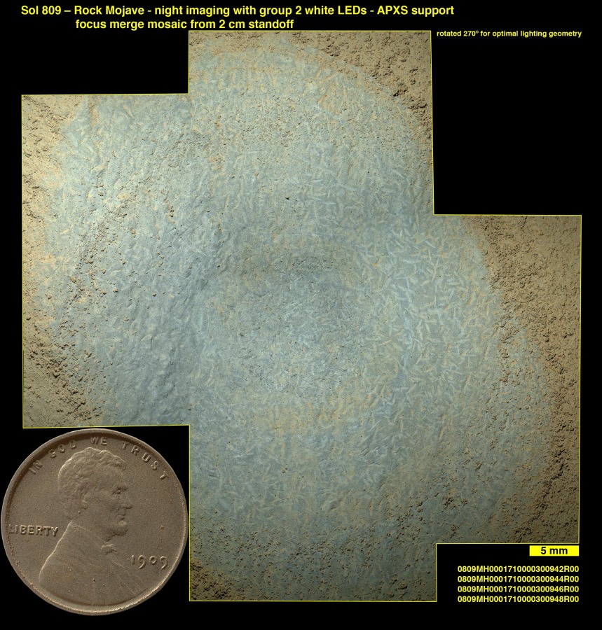 000-APOD - PROSINAC 2014. PIA19077MAHLI900