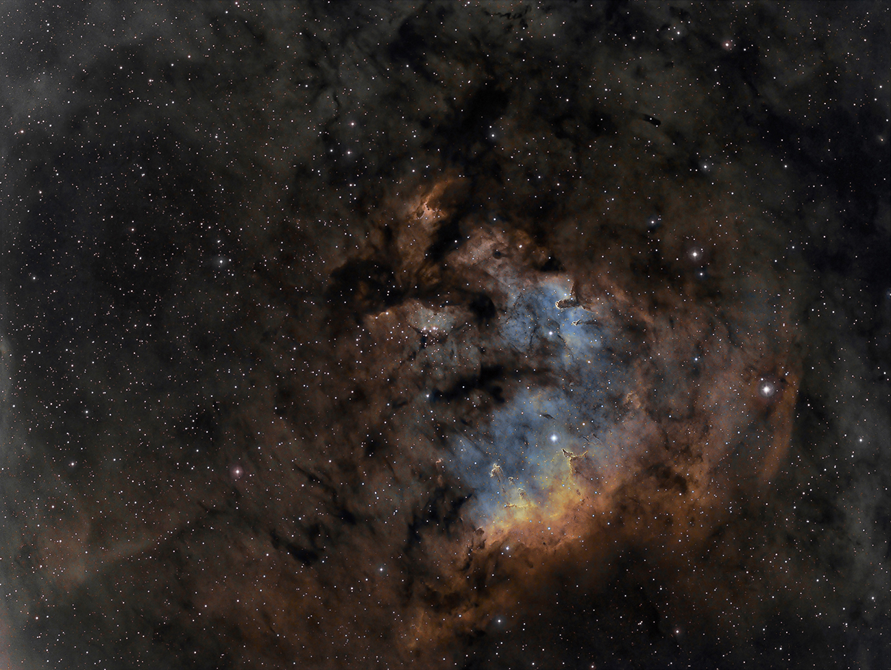 005 - APOD - SVIBANJ 2015. NGC7822gonzalez