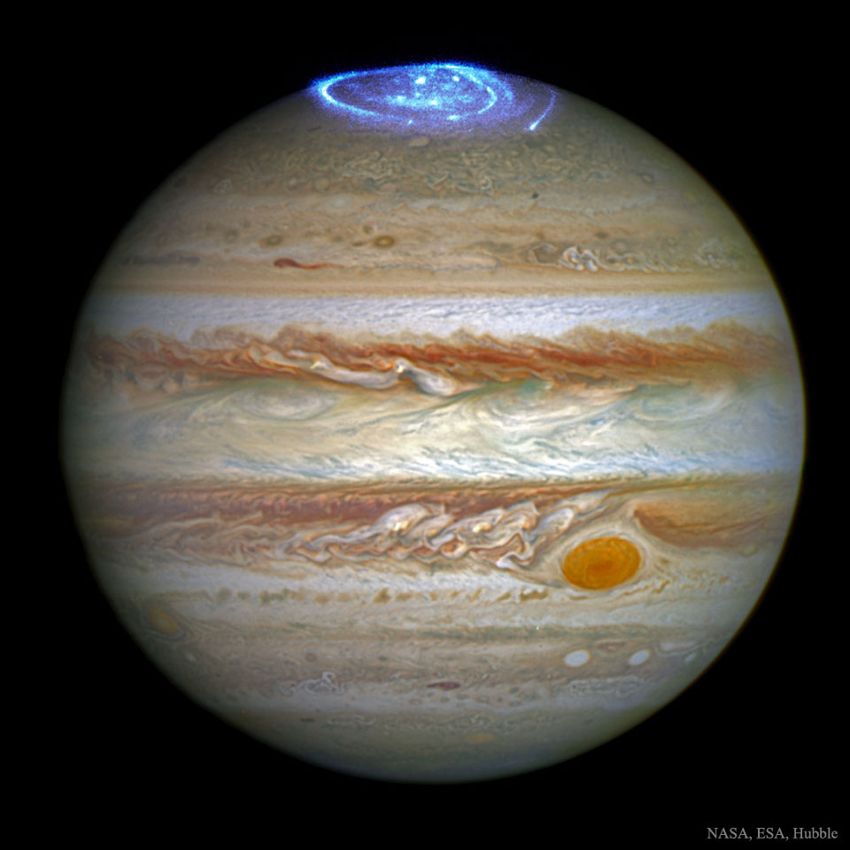 019 - JULI - 2016. JupiterAurora_Hubble_960