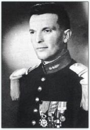 BEAUMONT Serge capitaine "L'officier au combat est un seigneur" -1er RCP en 1949 - 9e RCP en Algérie mort au Champ d'Honneur le 27 avril 1957 Bv000001