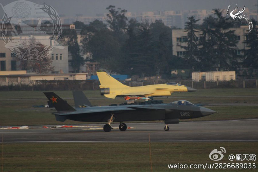 المقاتله الصينية J-20 F201212051544503176241042
