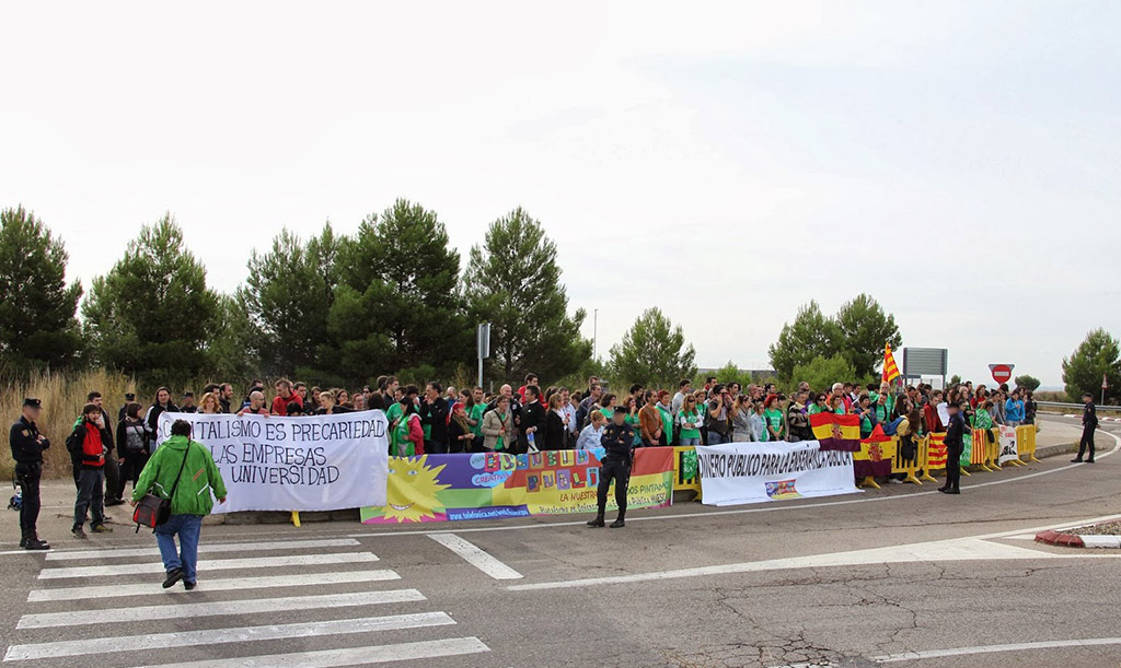 Jueces,  juezas, fiscales y cía. en España - Página 12 Protesta-en-Uesca-2013-Foto-CCOO-Uesca