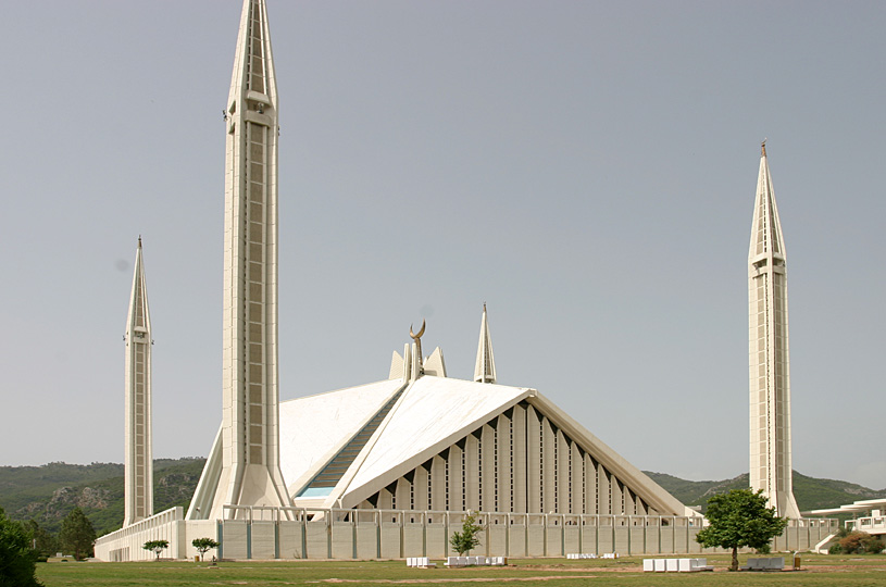 Dünyanın En Büyük Camisi The Shah Faisal Mosque-forumnetten Sr-050508_c122