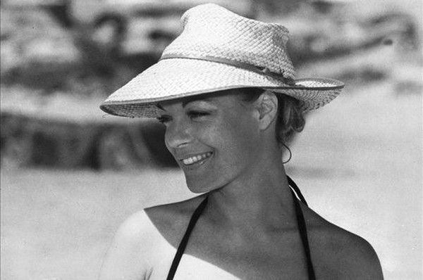 ACTRICE : ROMY SCHNEIDER(photos) 08242fd5