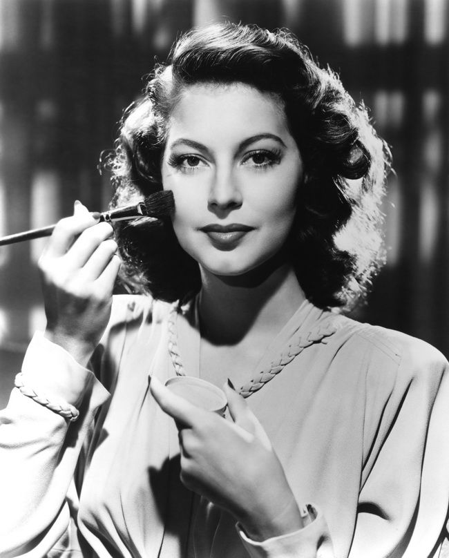 ACTRICE : AVA GARDNER (photos + texte) 0d2619ff