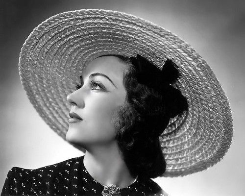 ACTRICE : FAY WRAY (texte + photos) 981019ed