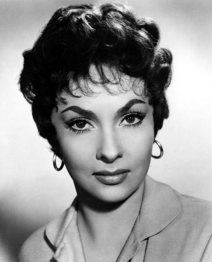 ACTRICE : GINA LOLLOBRIGIDA (article et photos) C20f636b