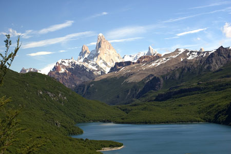 Sights You'd Like to See in a Bond Film - Page 2 Fitz-roy-mountain-argentina