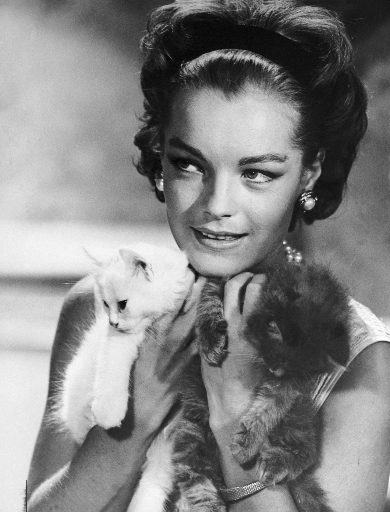 Romy Schneinder(photo)+Ava Gardner(photo)+Temple Eb4c142e