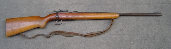 Je recherche des infos sur le Mauser FabMAS 45 CR%20MAS%2045-VD-WEB