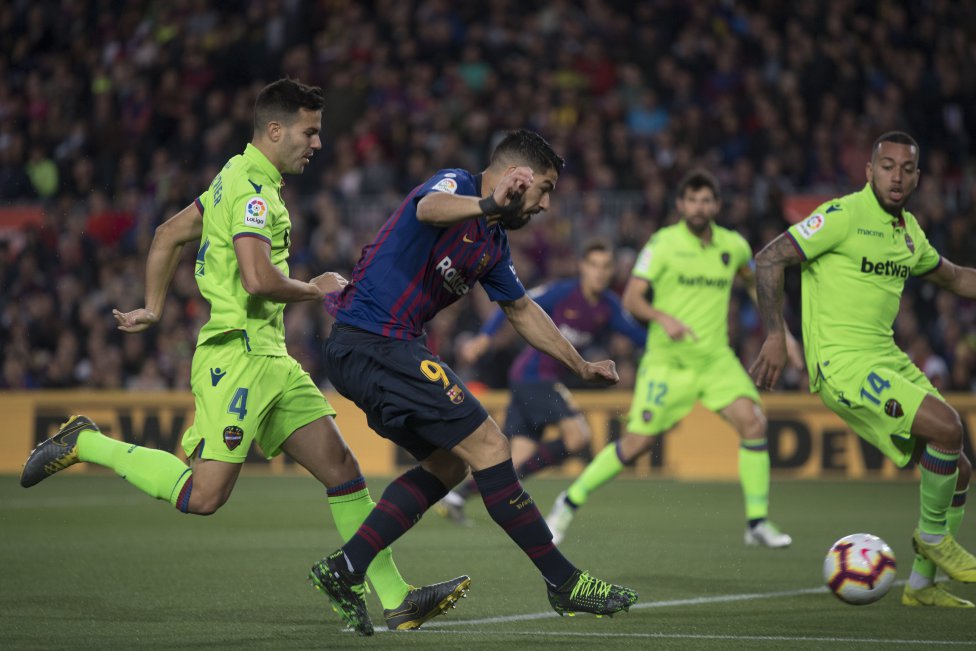 صور مباراة : برشلونة - ليفانتي 1-0 ( 27-04-2019 )  1556389782_894151_1556392263_album_grande