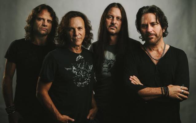 WINGER To Release 'Better Days Comin'' In April 2014 Wingerband2014_638