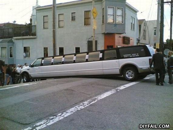 Bahaya pake mobil limo Limo_FAIL