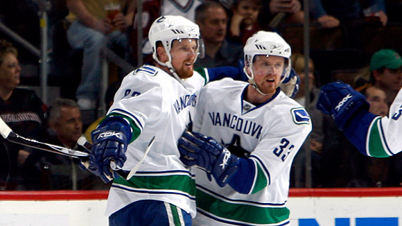 3e combat Nhl_g_sedin_580