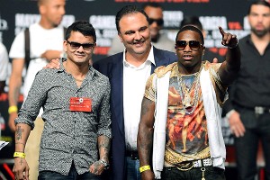 Schaefer admite que De La Hoya puede despedirlo Box_g_broner-maidana_mb_300