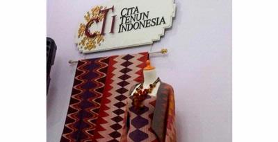 Bawa Tenun Indonesia Ke New York 1731255-cita-tenun-indonesia-p