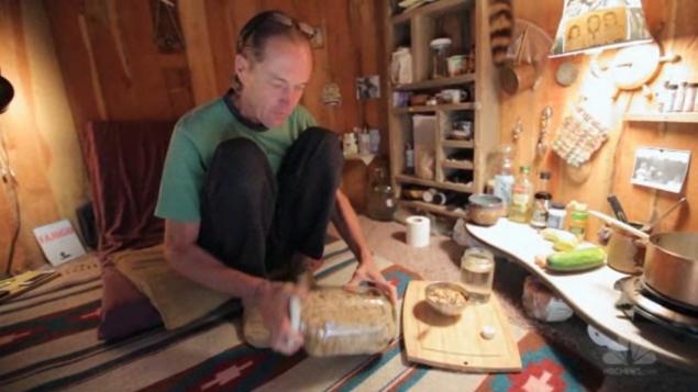 Oregon ‘hobbit hole’ dweller lives the simple life on $5,000 a year  Hobbit17n-2-web