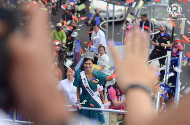 2015 | MISS UNIVERSE | PIA WURTZBACH - Page 2 Pia_wurtzbach_parade_17_C7B26BEE68084805ABA7148FEA20F82E