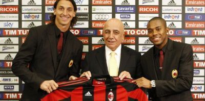 FOTO: Robinho si Ibrahimovic, prezentati oficial la AC Milan! Ibra: "Vom fi peste Inter in campionat"  Foto-robinho-si-ibrahimovic-prezentati-oficial-la-ac-milan_6_size1