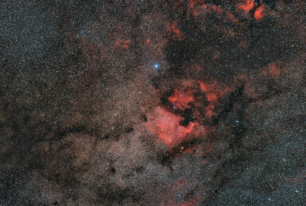 NGC7000 au A7s et 135mm  Ngc7000_A7s_135mm_25p