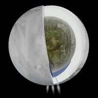 Enceladus: Neue Hinweise auf Ozean unter dem Eis 1404-008