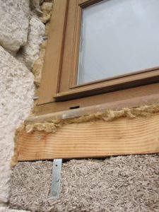 12 astuces de réparations et de bricolage vraiment utiles +autres à venir??? Combler-trous-dans-cadres-225x300