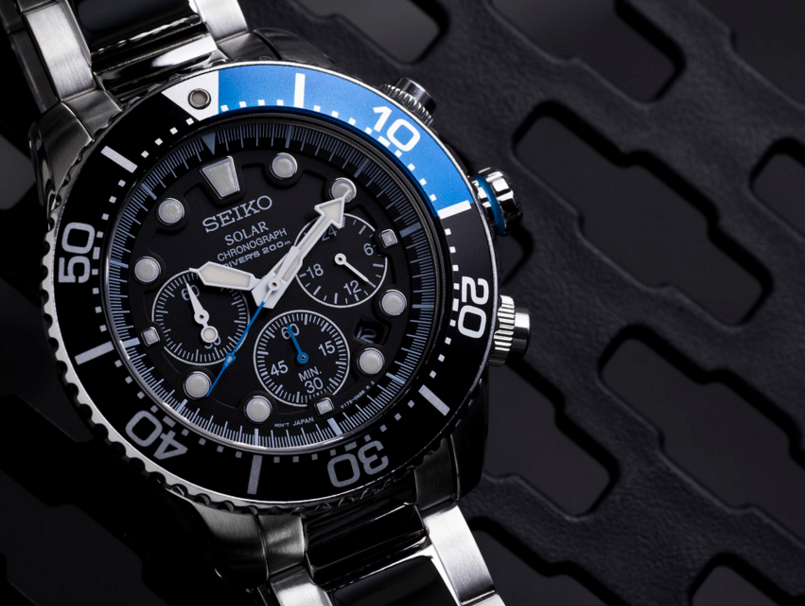 À la recherche d'une montre sportive automatique/quartz ! Seiko-SSC017-Dive-Watch_004