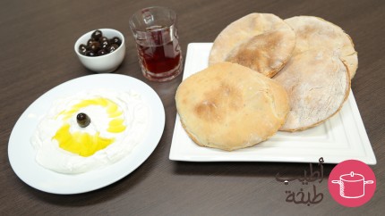 الخبز الشعبي الأردني 73a427badebe0e32caa2e1fc7530b7f3