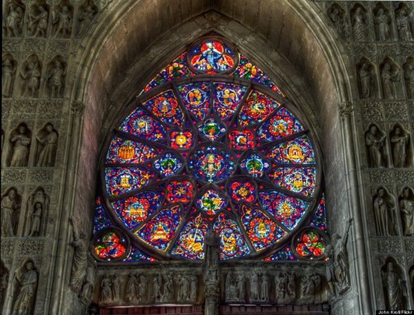 Histoire et tourisme de France(un peu de tout et beaucoup de souvenirs) Vitrail-Cathedrale-de-Reims--France