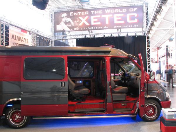 un transit qui a la classe Ford-transit