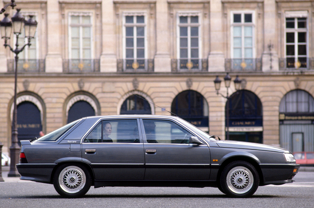 Un potentiel fond d'écran. RENAULT-25-v6-turbo-baccara-4084