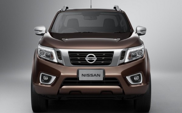 Navara III NUEVA-NISSAN-FRONTIER-20152-600x374