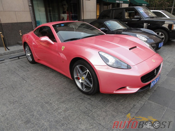 Quelle couleur pour votre MiTo ? - Page 2 Ferrari-california-rose-nacre-m-5811