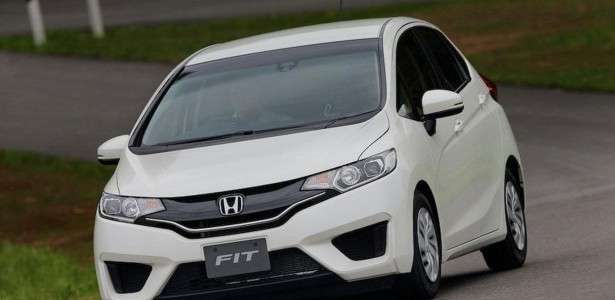 Hondas Fit e City 2.014 Novohondafit2015j-615x300