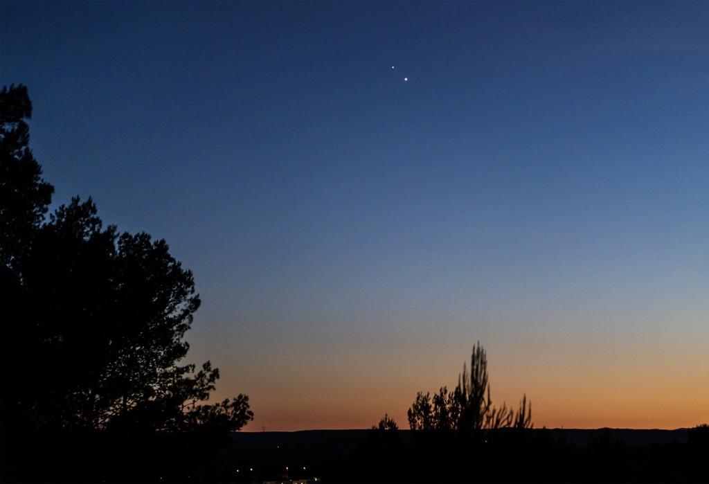 Vénus-Jupiter, une planète double dans le ciel du couchant 20150629-Venus-Jupiter-1024x699