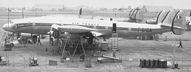 Départ imminent pour le Lockheed Constellation !  Constell_bhba_730