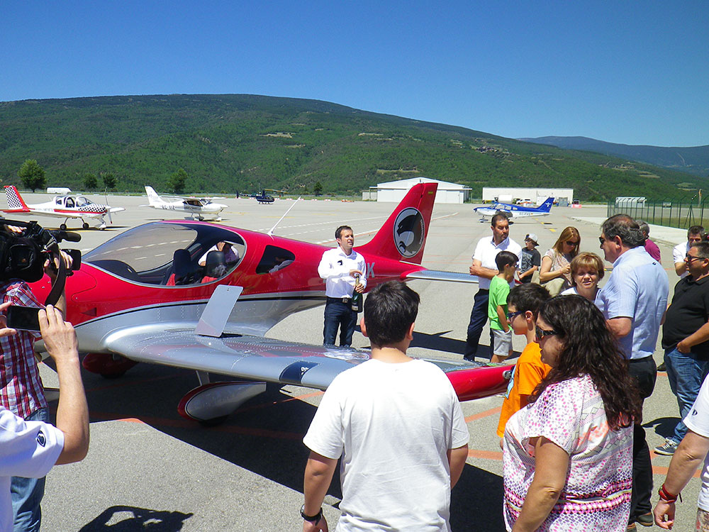 Presentación del Bristell Classic en Andorra IMGP2218