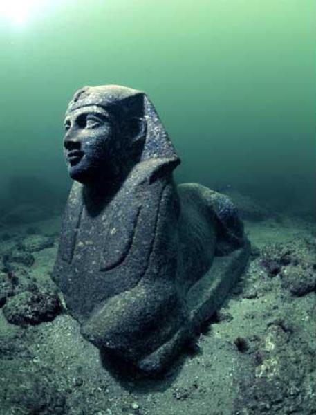 Estatua egipcia hallada en el mar. Maravillosa...   0523-esfinge