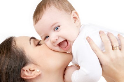 4 Hal yang Wajib Dibicarakan Sebelum Memutuskan Menikah Mom-and-happy-baby