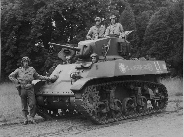 Char Stuart M3A3 - Marc de Verdelon L1 ou L5? 08-Chateau-de-Sanderlandwich-Driffield-ANGLETERRE-Juin-1944-Cnl-De-LANGLADE-Copier