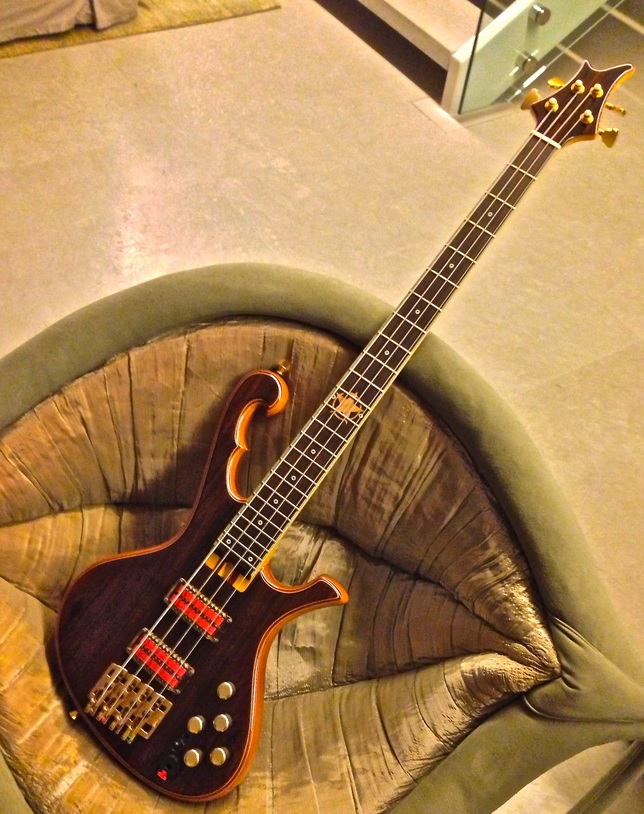 Star Bass - Parceria entre o Luthier Ademir e PJ Star6